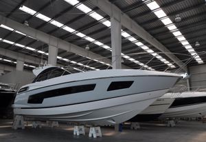 2013 Sunseeker San Remo