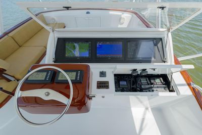 Yacht