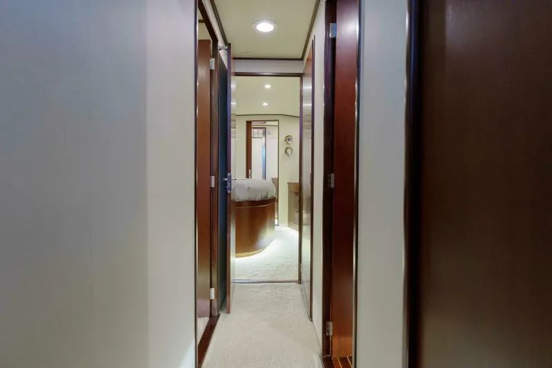 Salemwolf Yacht Photos Pics 