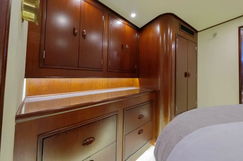 Salemwolf Yacht Photos Pics 