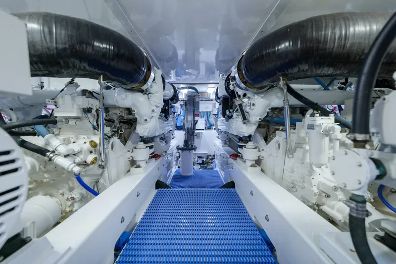 Salemwolf Yacht Photos Pics 