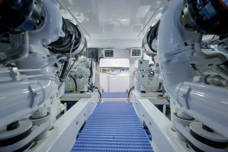 Salemwolf Yacht Photos Pics 