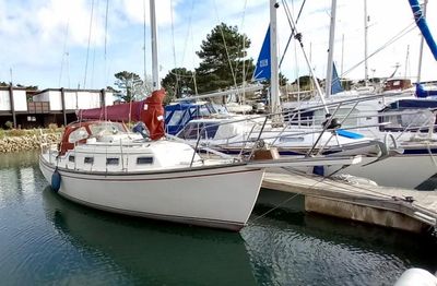1990 Island Packet 27