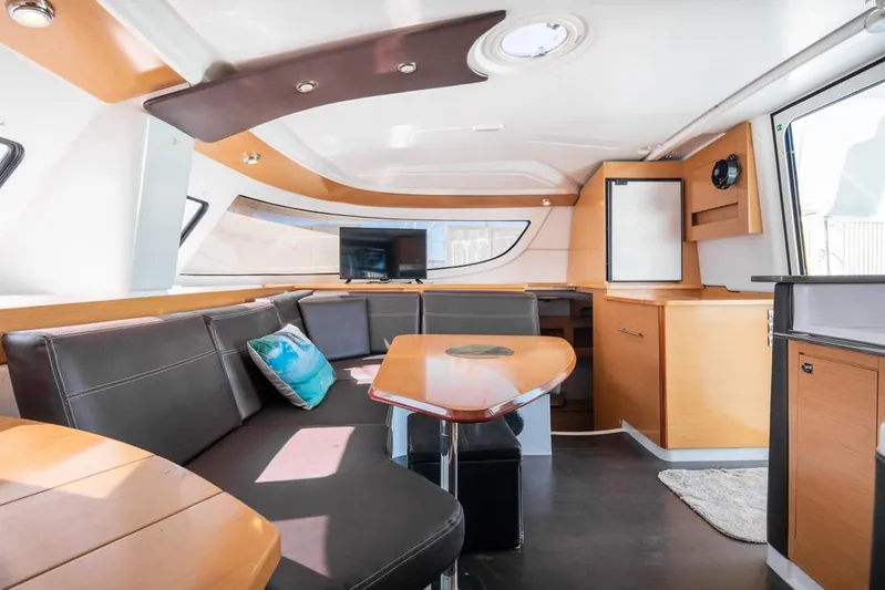 Ramble On Yacht Photos Pics 