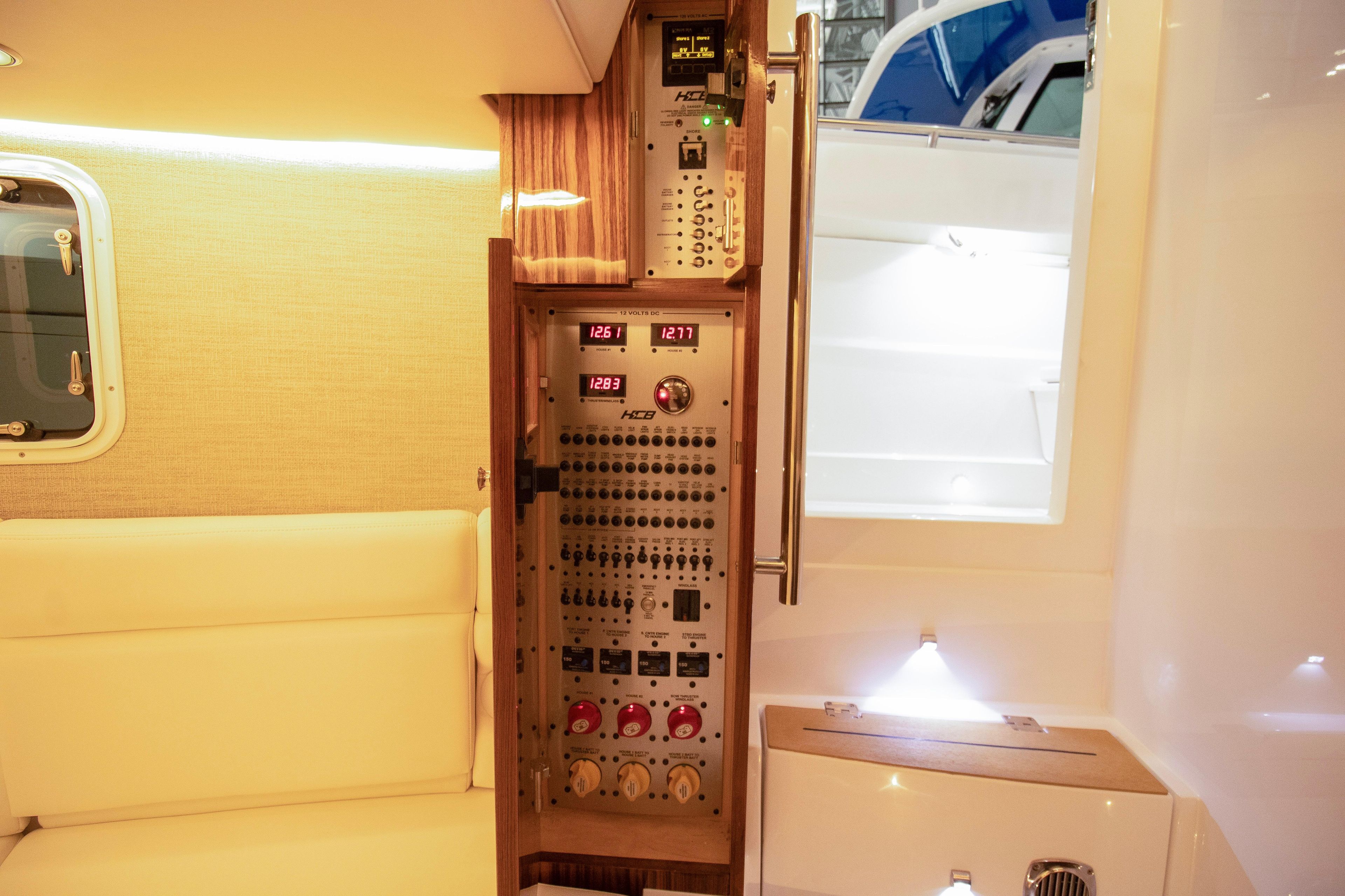 Yacht