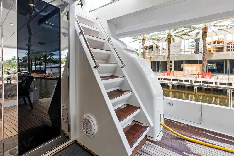 Tortuga Yacht Photos Pics 