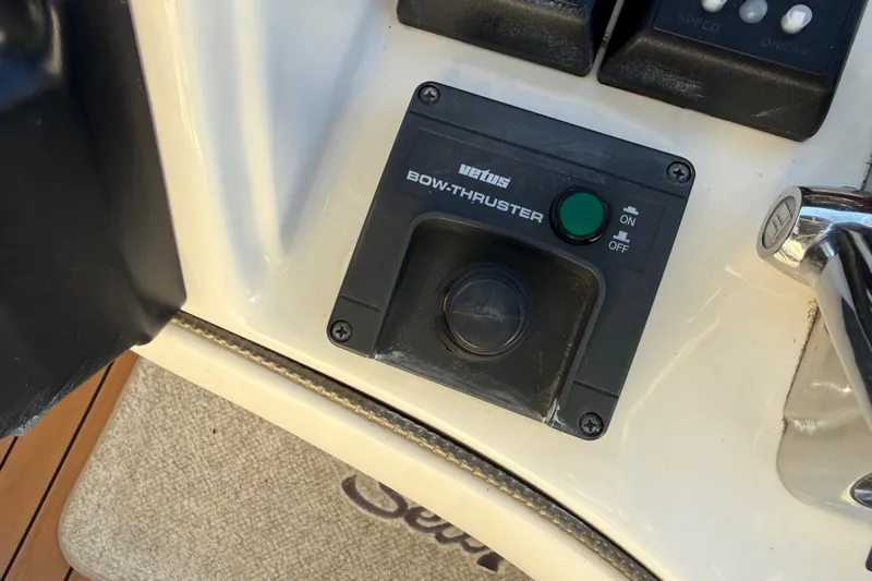  Yacht Photos Pics Control panel of a 2006 Sea Ray 44 Sedan Bridge bow thruster.