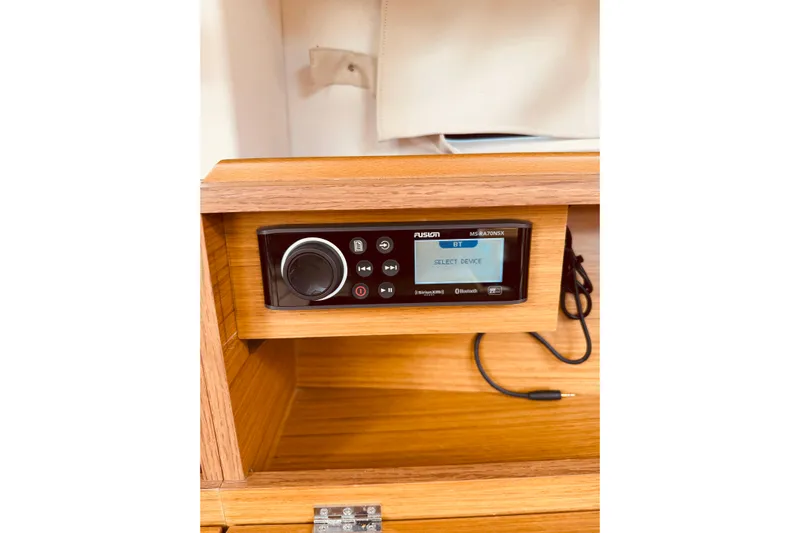 Bluefin Yacht Photos Pics Fusion MS-RA70NSX stereo system on 2008 Jeanneau Sun Odyssey 45 DS yacht.