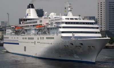 Cruise Ship 680 Passenger - Stock No. S2684