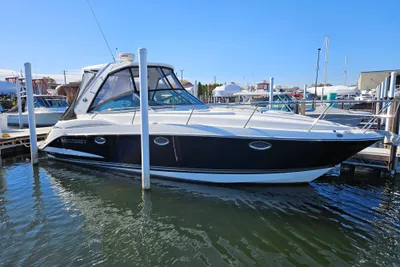 Monterey 355 Sport Yacht