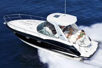Monterey 355 Sport Yacht