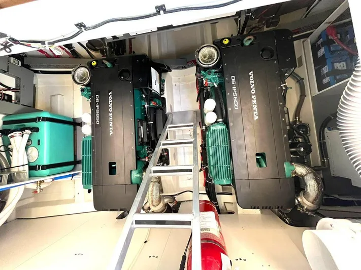 Rialtin Yacht Photos Pics Engine room of 2022 Beneteau Monte Carlo 52 with Volvo Penta engines.