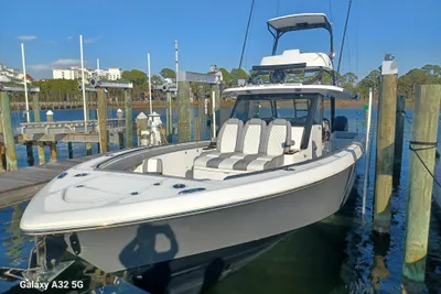 Everglades 455 Center Console
