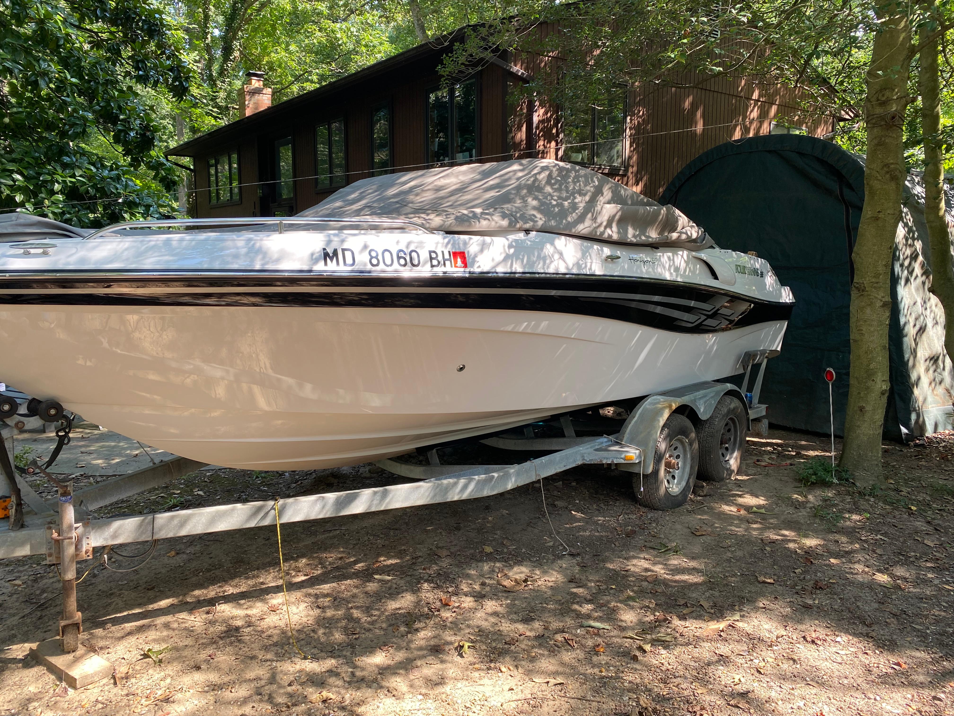 2001 Four Winns 210 Horizon