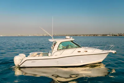 2009 Boston Whaler 345 Conquest