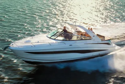 Sea Ray 370 Venture