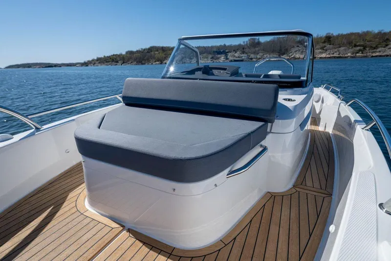  Yacht Photos Pics Manufacturer Provided Image