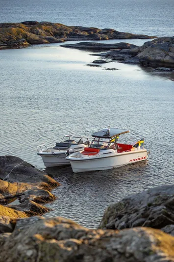  Yacht Photos Pics Manufacturer Provided Image