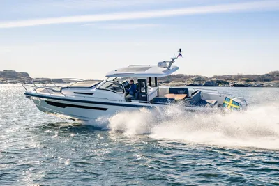 2026 Nimbus Tender 11