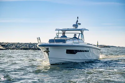 2025 Nimbus Tender 11