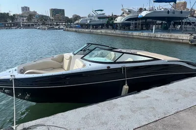 2007 Rinker 246 Captiva Bowrider
