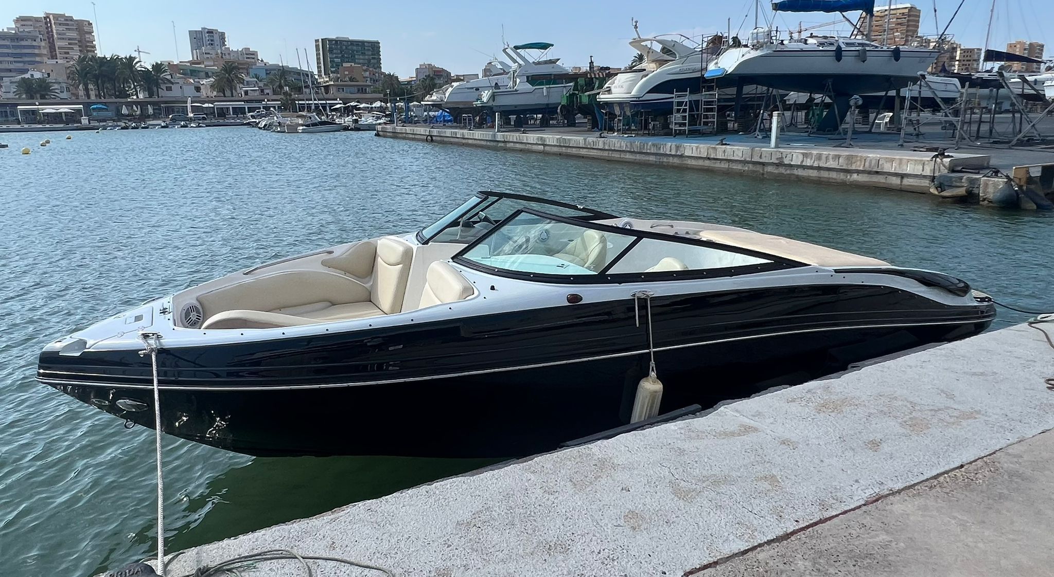 2007 Rinker 246 Captiva Bowrider