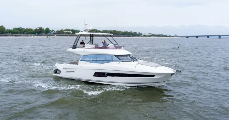 Pass-n-bye Yacht Photos Pics 
