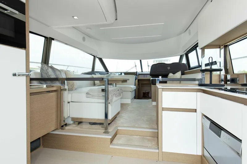 Pass-n-bye Yacht Photos Pics 