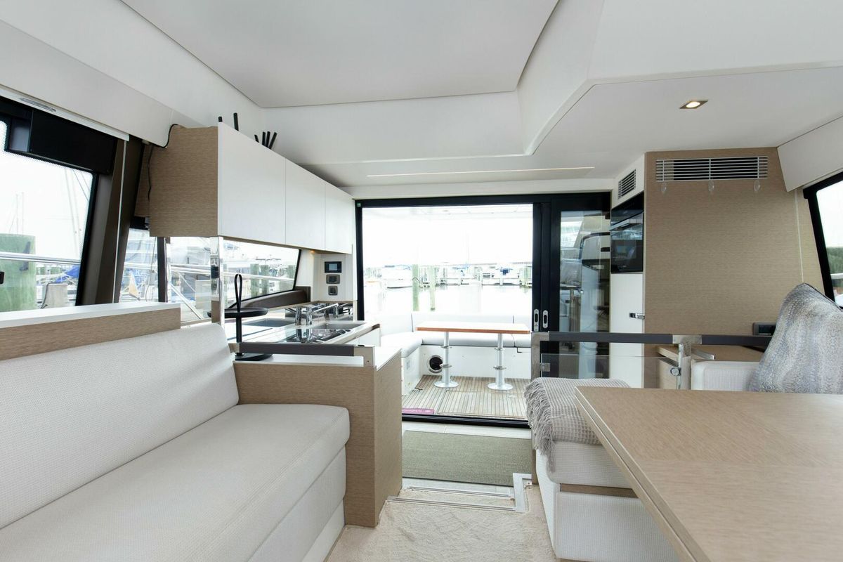 2023 Prestige 46 