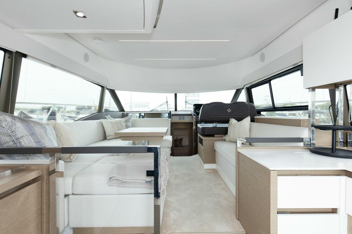 2023 Prestige 46 