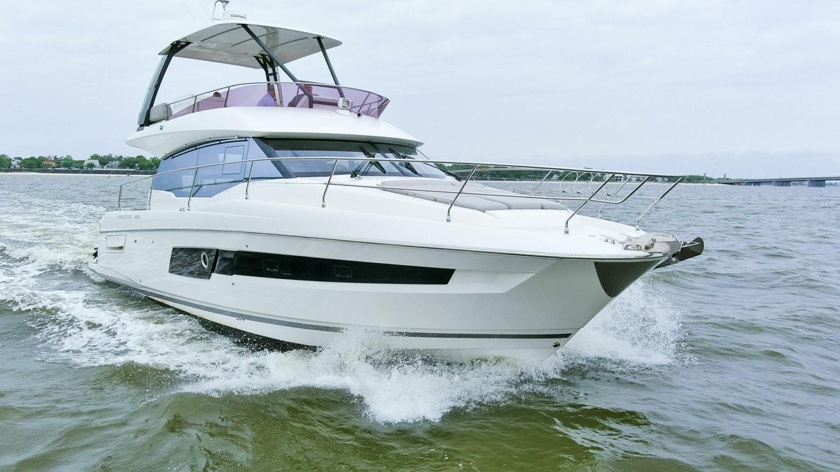 2023 Prestige 46 