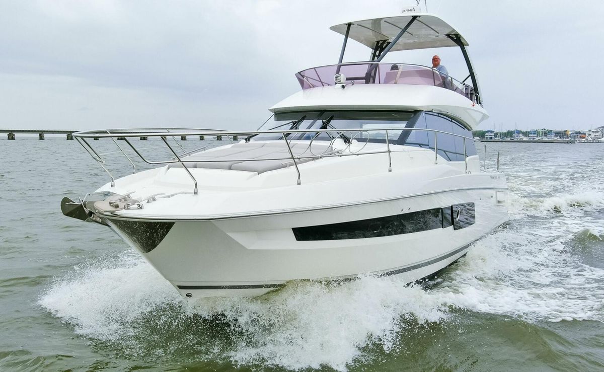 2023 Prestige 46 