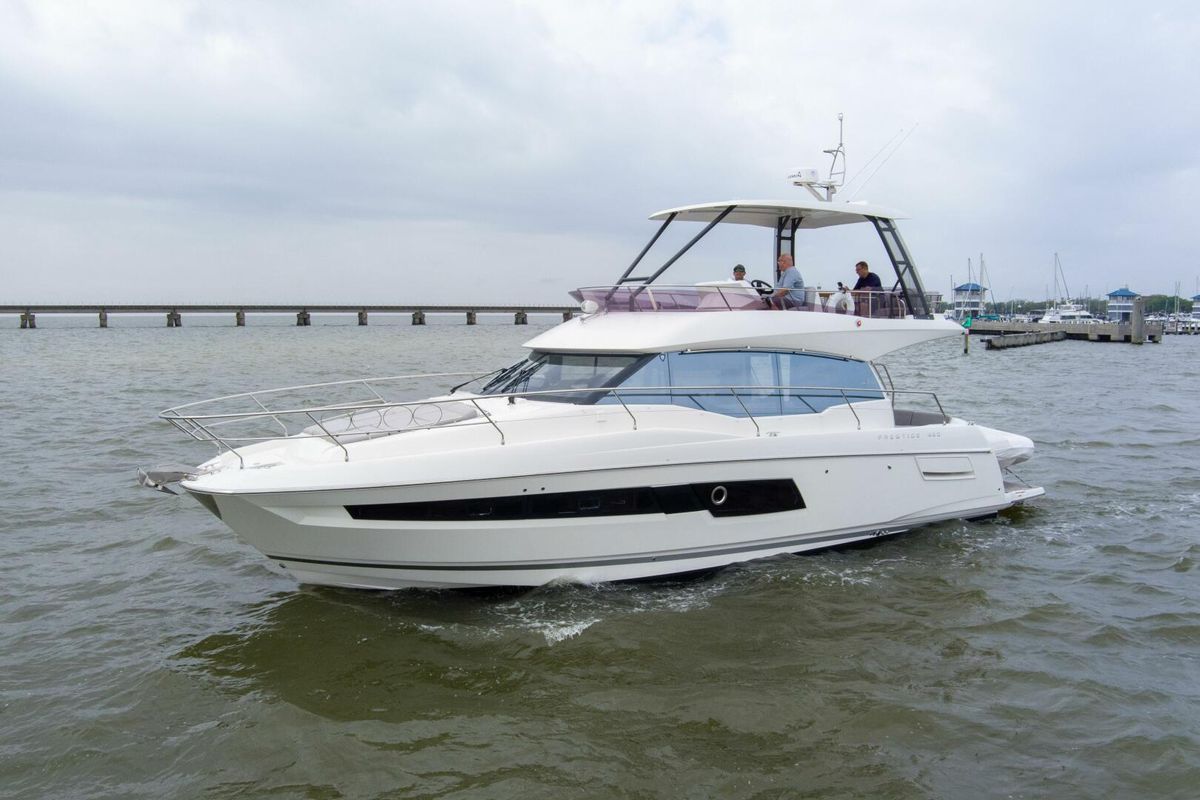 2023 Prestige 46 