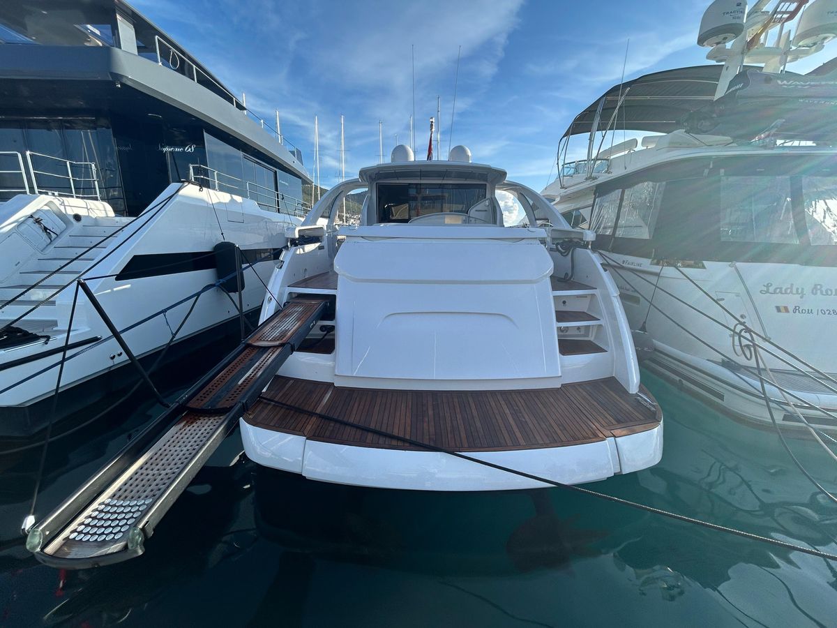 2015 Pershing 70 