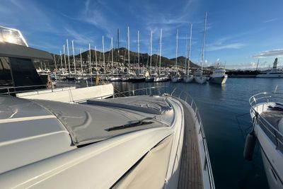 Yacht