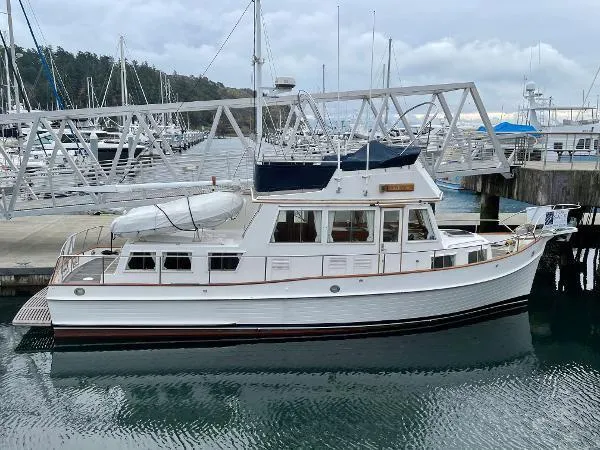 Dark Star Yacht Photos Pics 