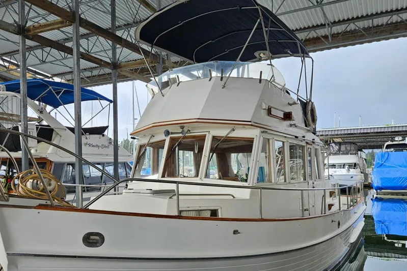 Dark Star Yacht Photos Pics 