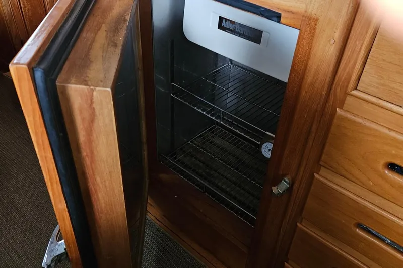 Dark Star Yacht Photos Pics 