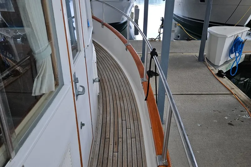 Dark Star Yacht Photos Pics 