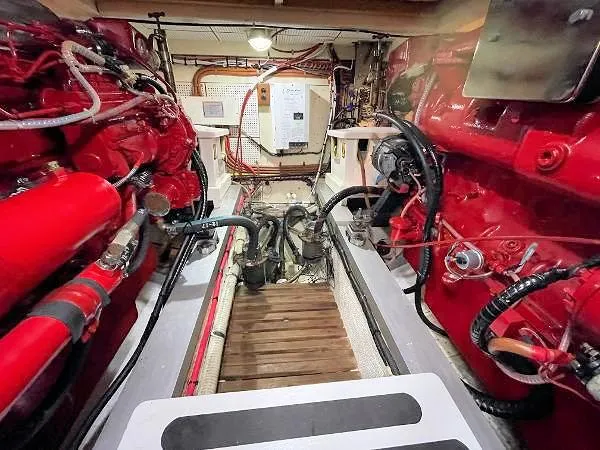 Dark Star Yacht Photos Pics 