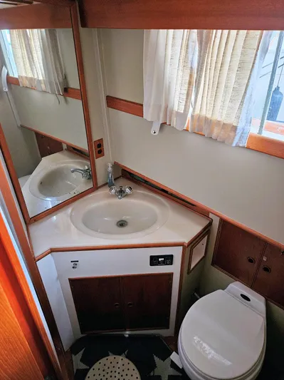 Dark Star Yacht Photos Pics 