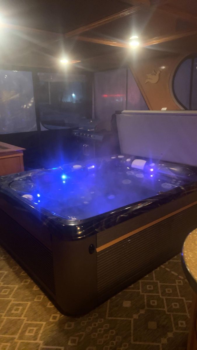2005 Skipperliner 60 