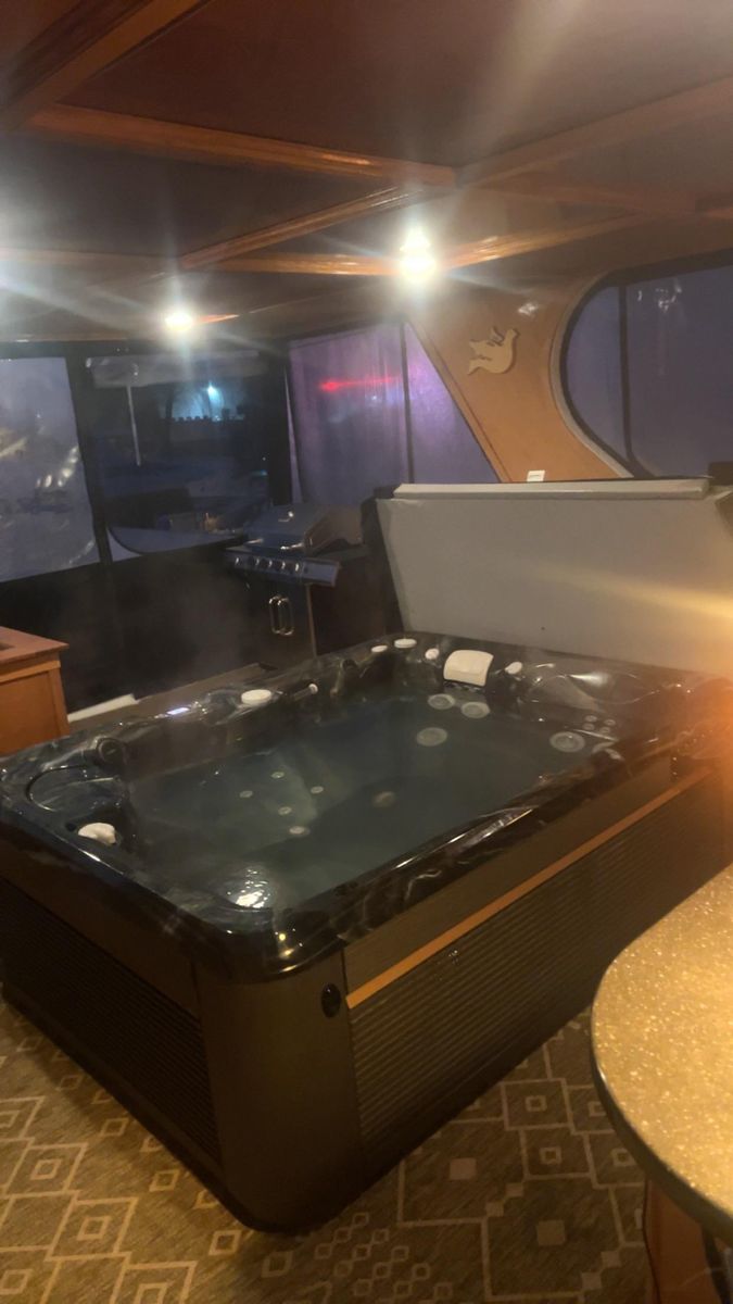 2005 Skipperliner 60 