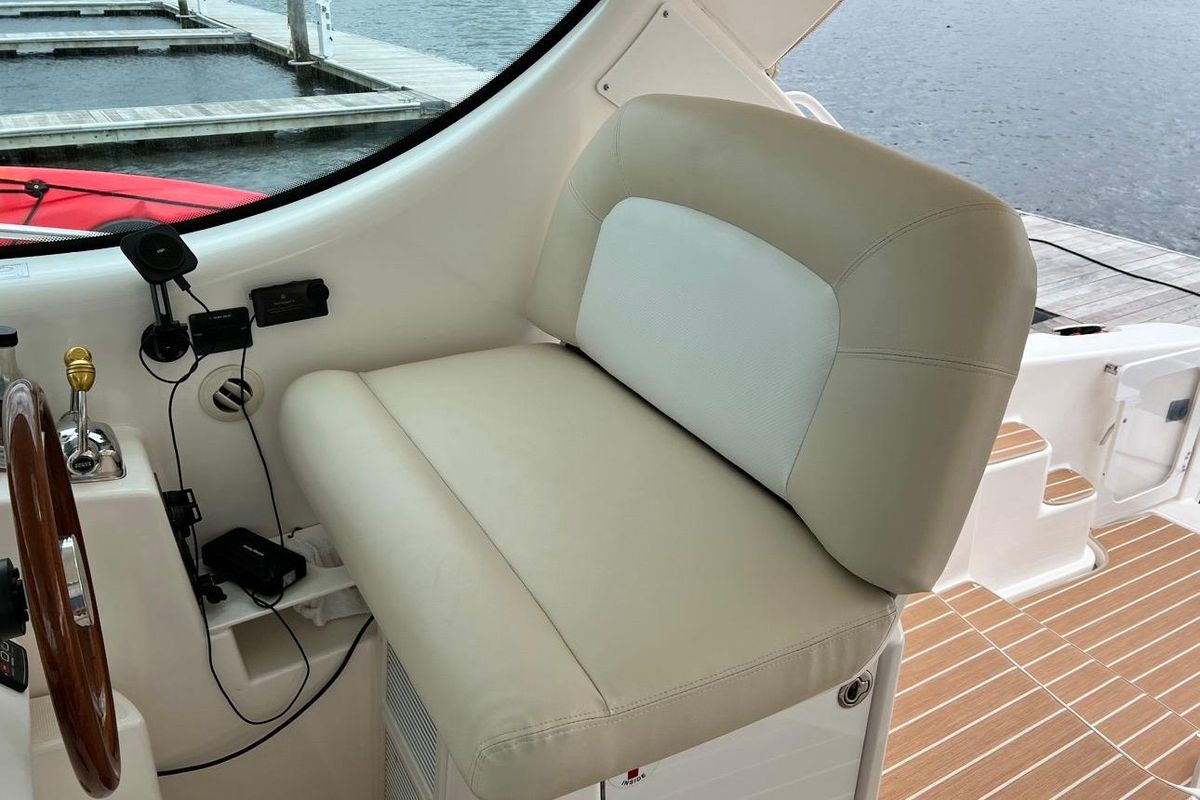 2006 Tiara Yachts 43 