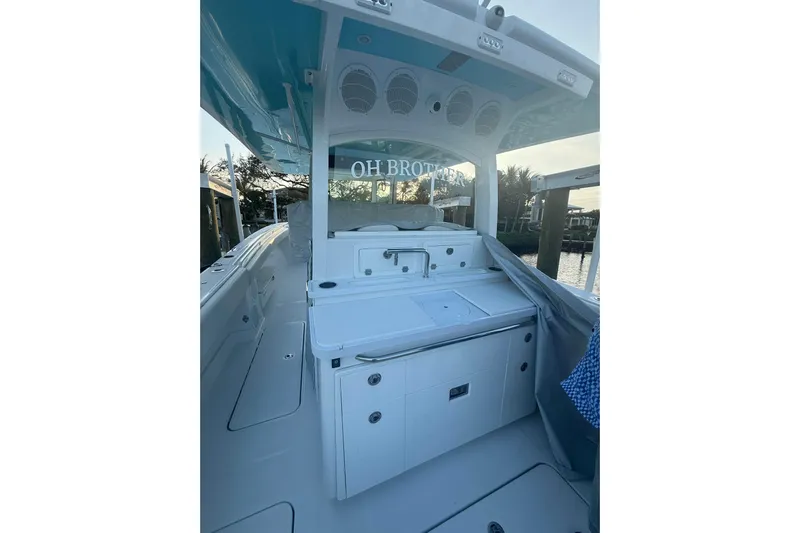  Yacht Photos Pics 2022 HCB 42 Lujo boat interior with sleek design and modern amenities.