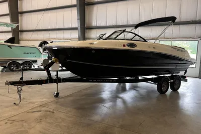 Bayliner VR6