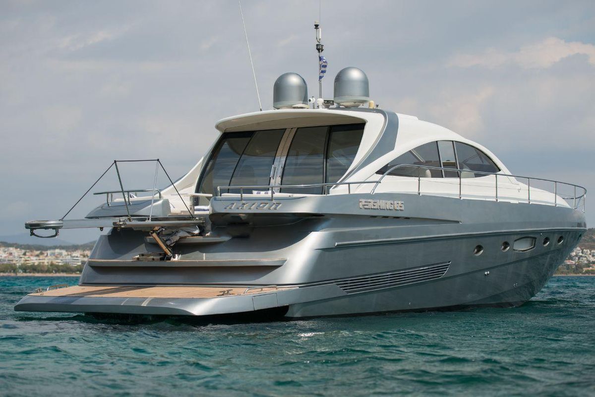 2003 Pershing 66 
