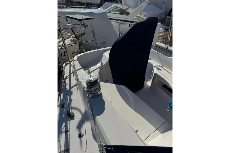 Lady Slipper Yacht Photos Pics 2005 Sabre 386 sailboat deck with winch and seating area.