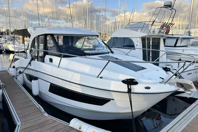2024 Beneteau Antares 9 OB