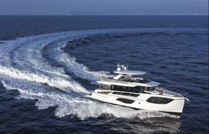 2024 Absolute Navetta 64